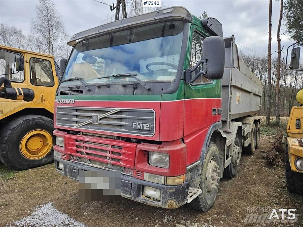 Volvo 420 8x4 ダンプ