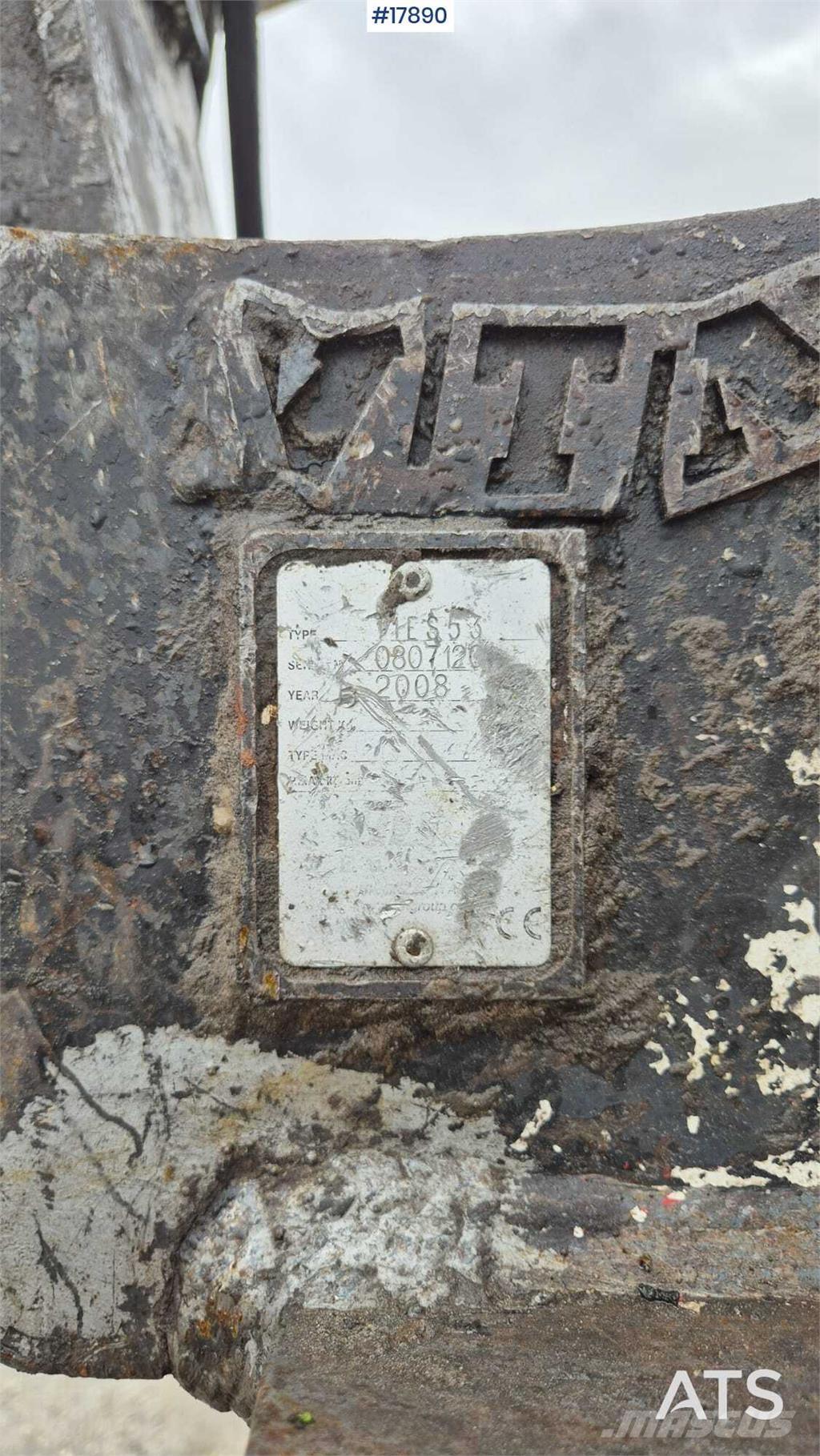 Volvo EW 180 C ホイール式油圧ショベル（パワーショベル・ユンボ・バックホー）