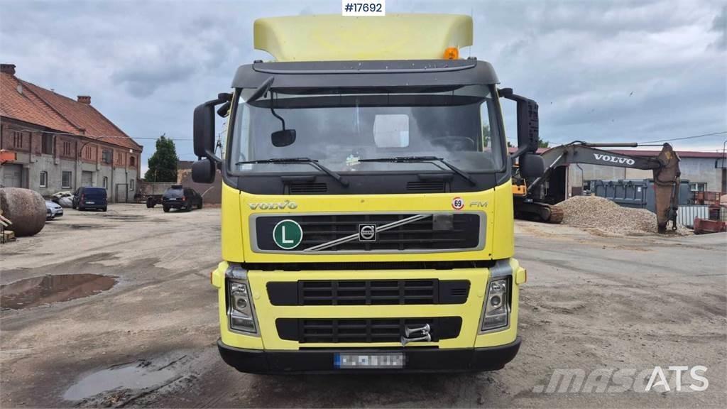 Volvo FM 440 アームロール