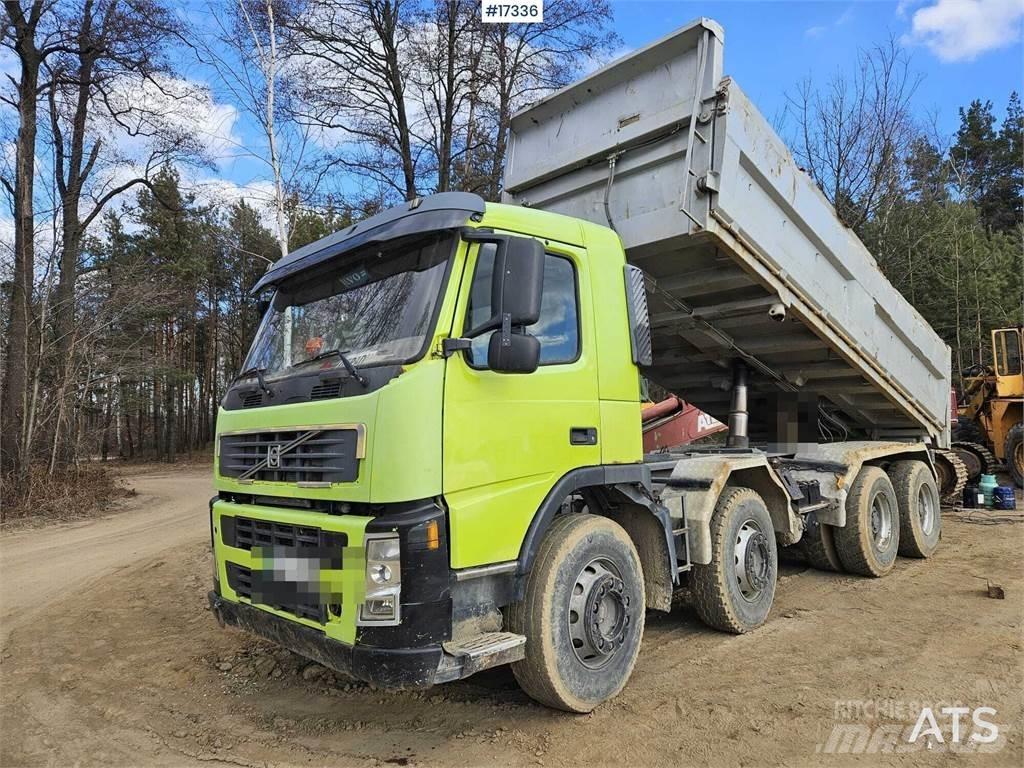 Volvo fm 84R13 8x4 ダンプ