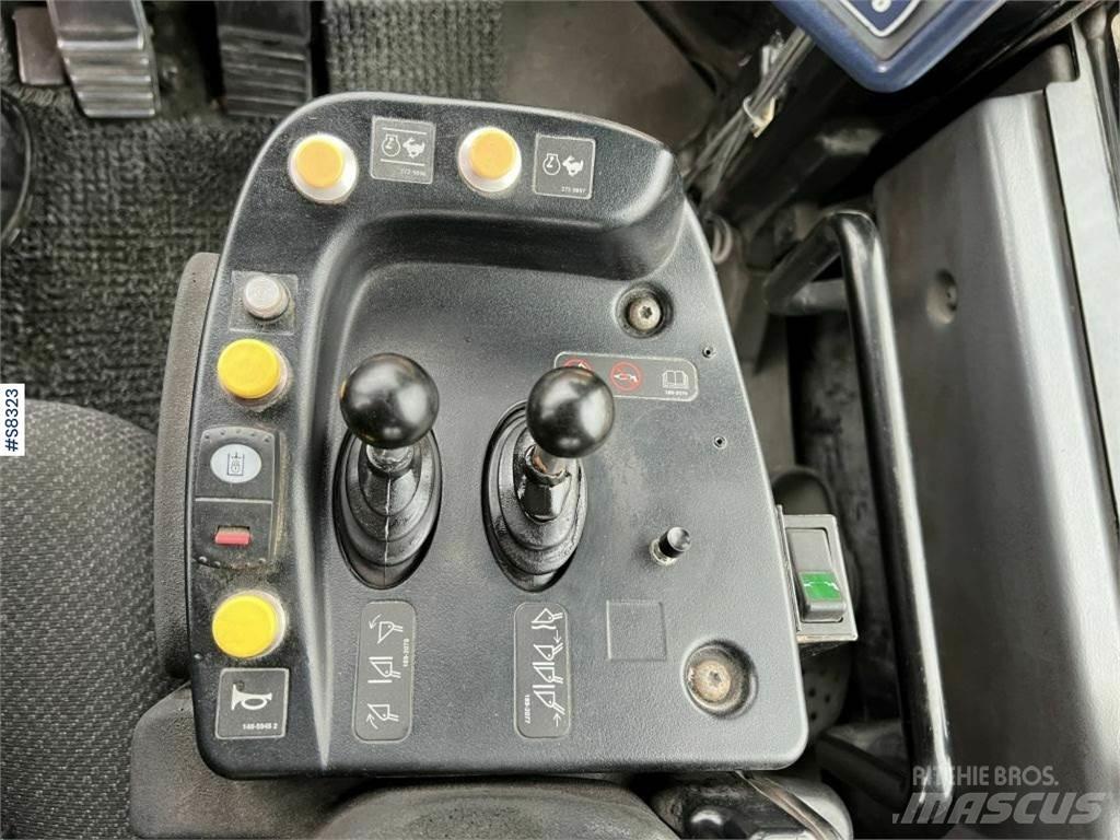 CAT 988H タイヤ式ブルドーザ