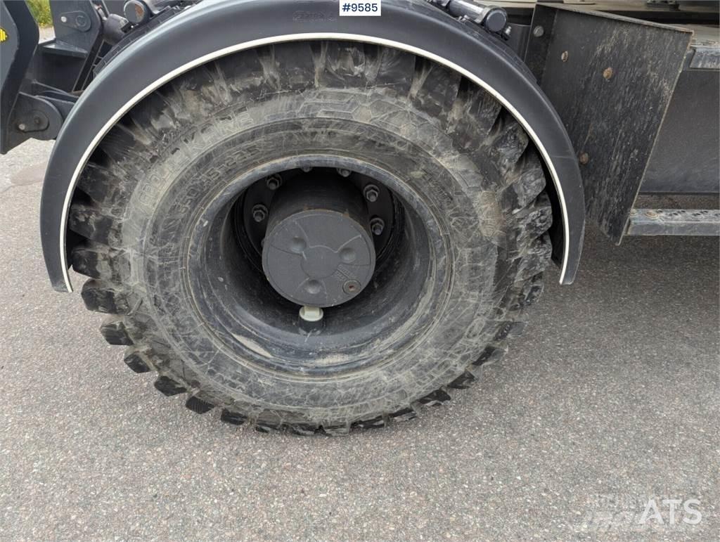 Doosan DX160W-7 ホイール式油圧ショベル（パワーショベル・ユンボ・バックホー）