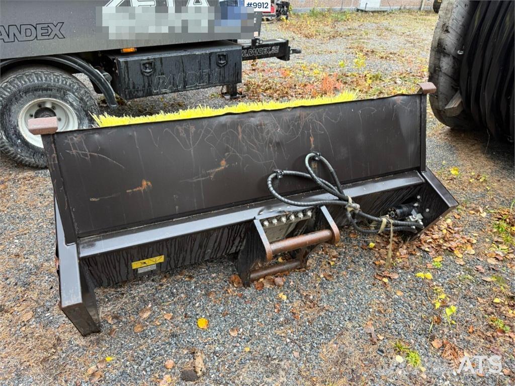 Engcon SOP-SR1800-S60 ブラシ