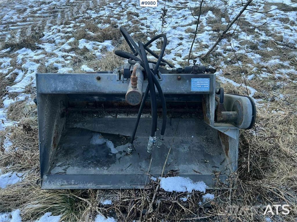 Fjärås 250-1100 砂と塩撒き専用車