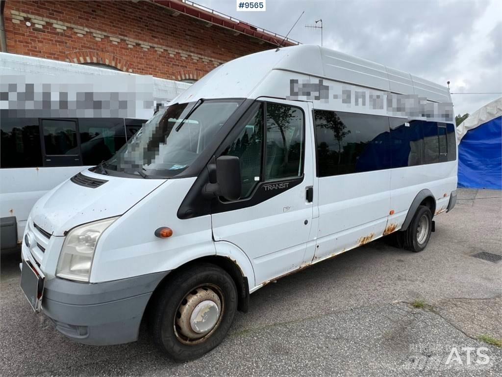 Ford Transit マイクロバス