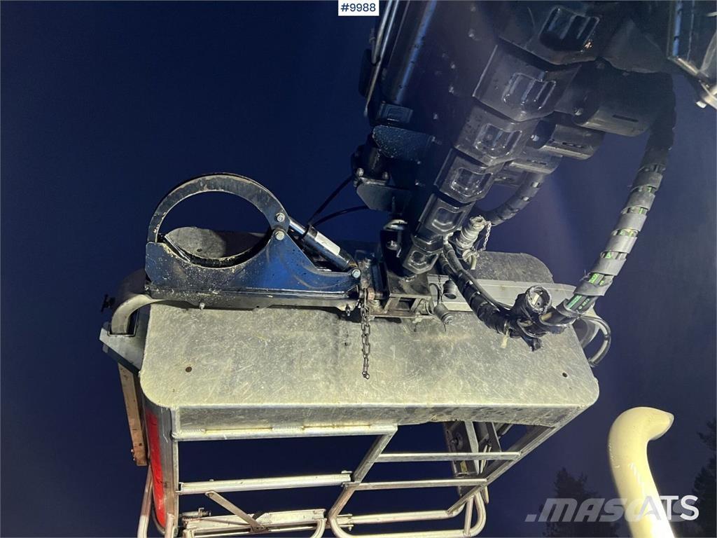 Huddig 1260C バックホーローダー