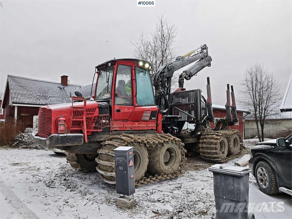 Komatsu 865 フォワーダー