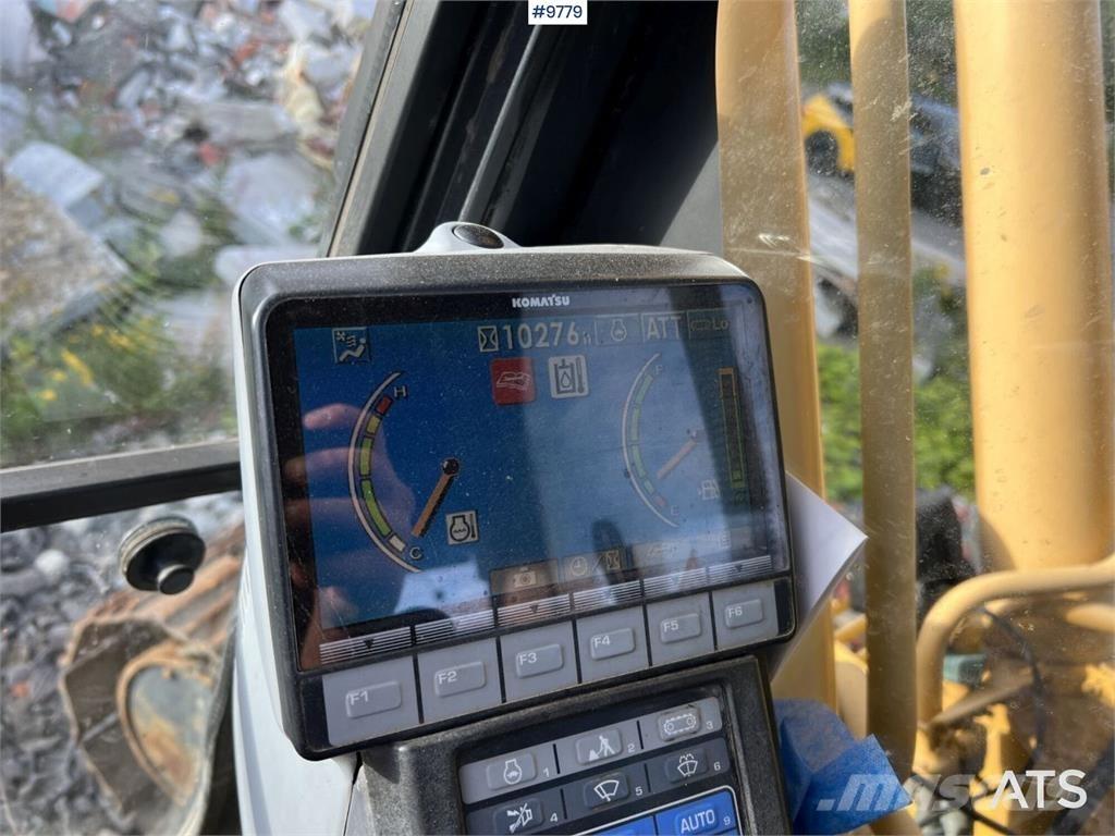 Komatsu PC210LC-8 大型油圧ショベル12t以上（パワーショベル・ユンボ）