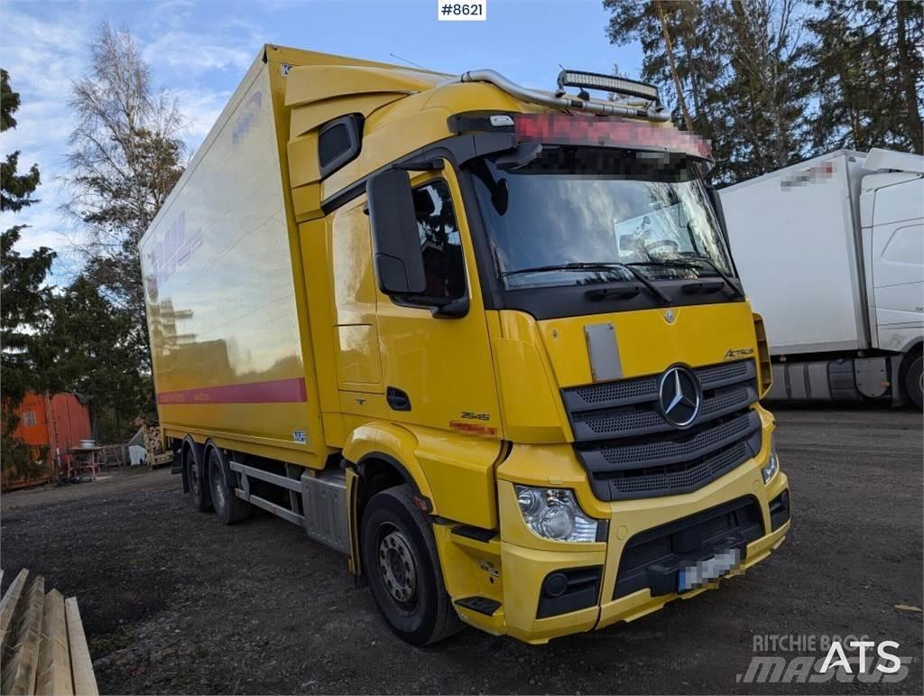 Mercedes-Benz 963-0-C ボックスボディー、ウイング、箱車
