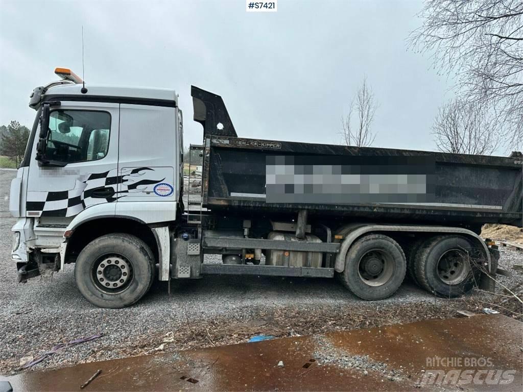 Mercedes-Benz Arocs ダンプ