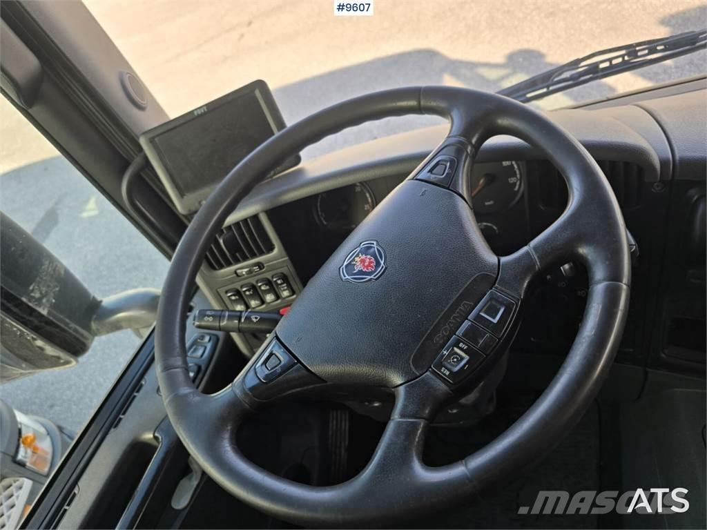 Scania P320 Skåpbil ボックスボディー、ウイング、箱車