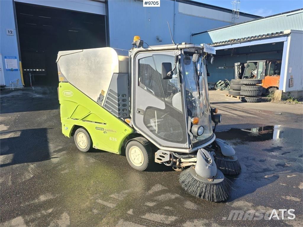 Tennant 636 街路清掃車