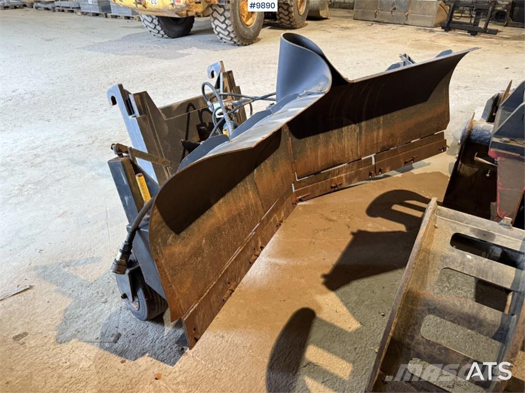 Uni-väg UV-280 プラウ