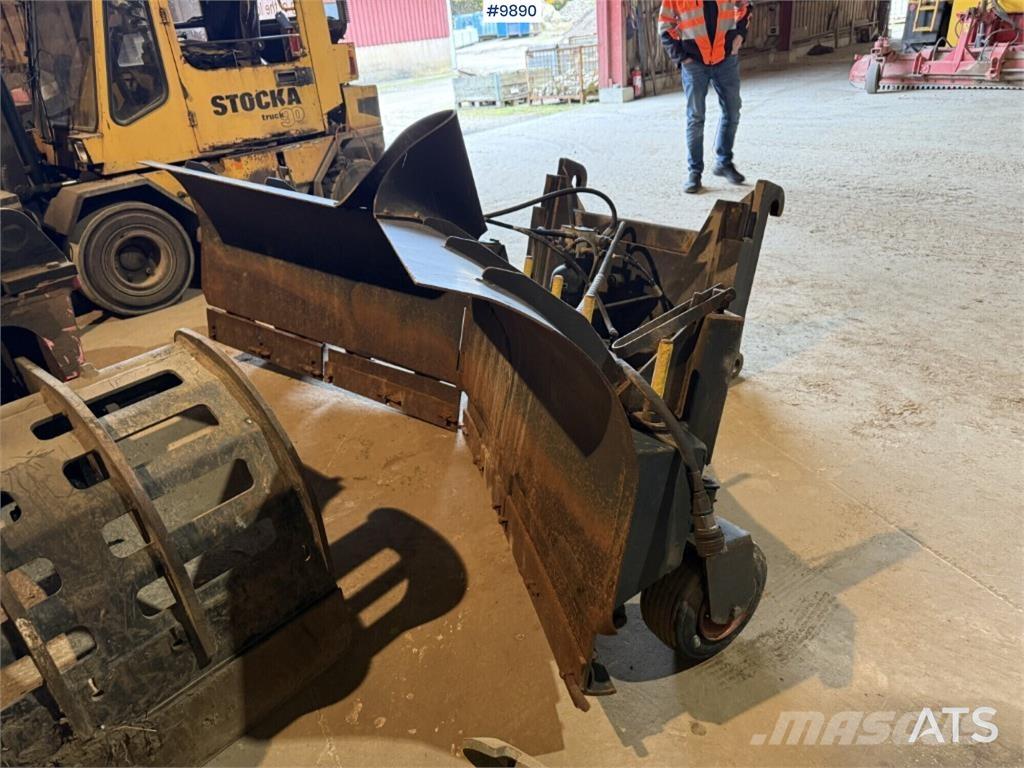 Uni-väg UV-280 プラウ