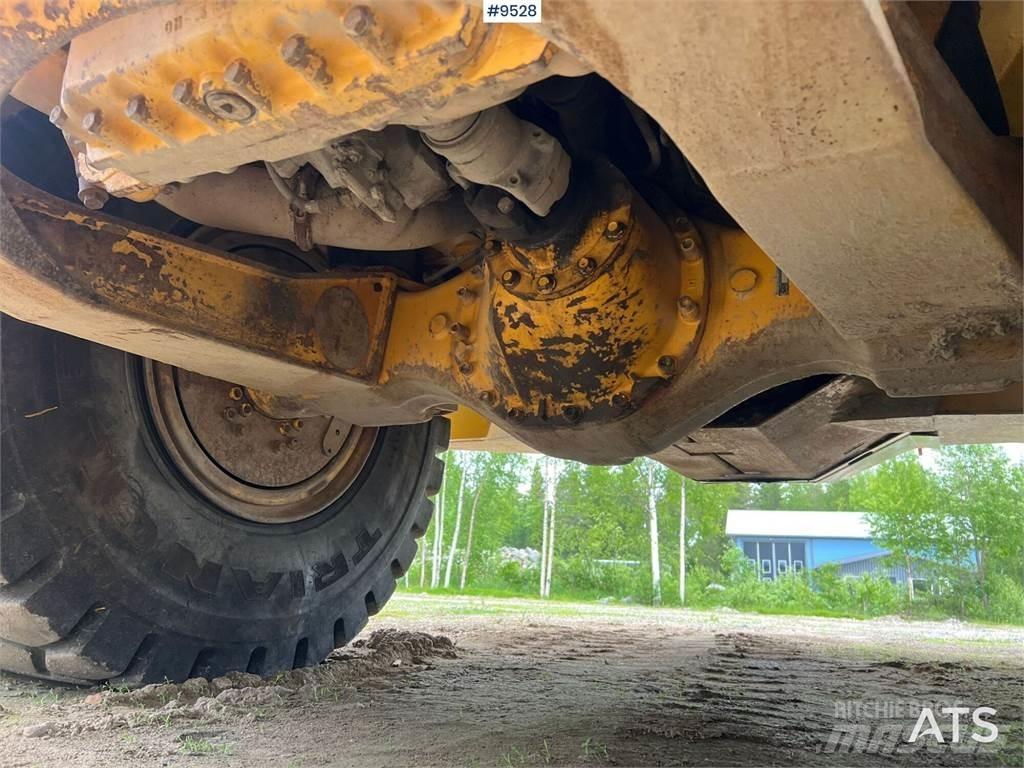 Volvo A25D アーティキュレート式ダンプトラック