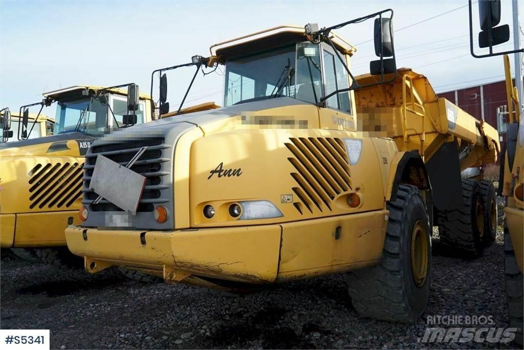 Volvo A35D 6x6 アーティキュレート式ダンプトラック