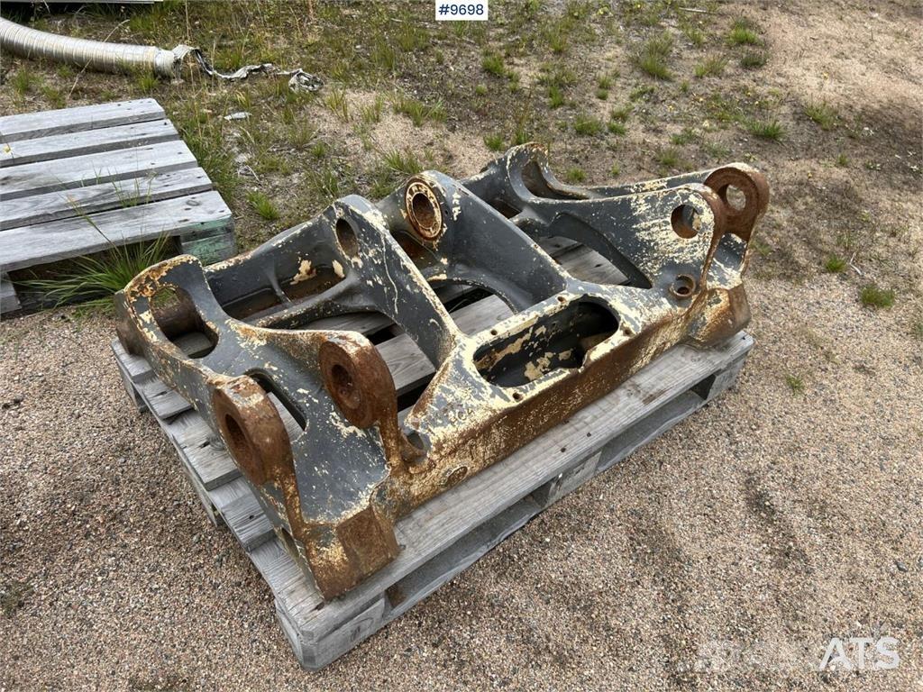 Volvo bracket その他部品