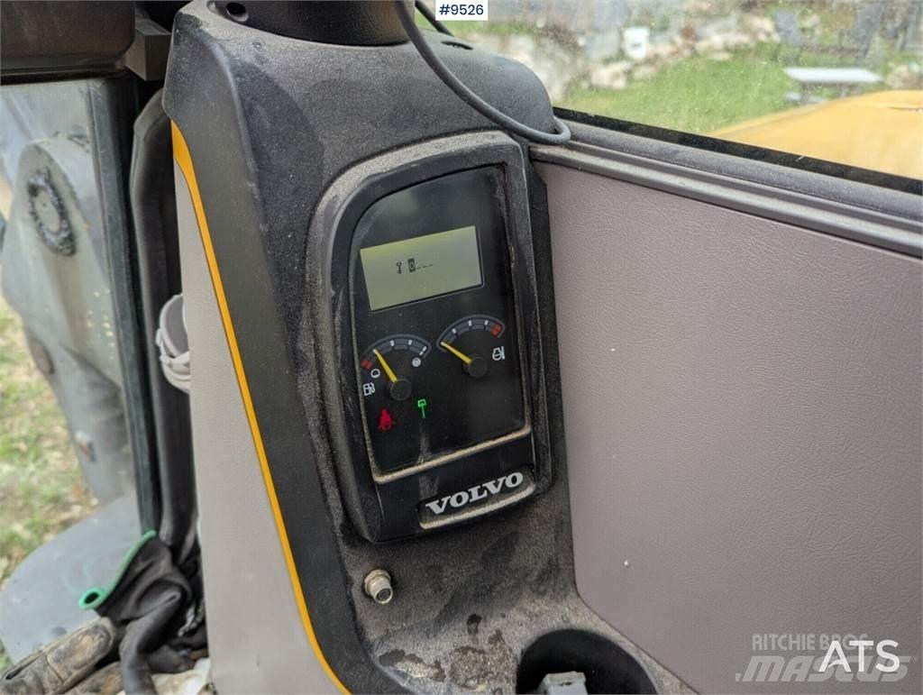 Volvo ECR88D PRO 中型油圧ショベル 7ｔ-12ｔ（ユンボ・パワーショベル・バックホー）