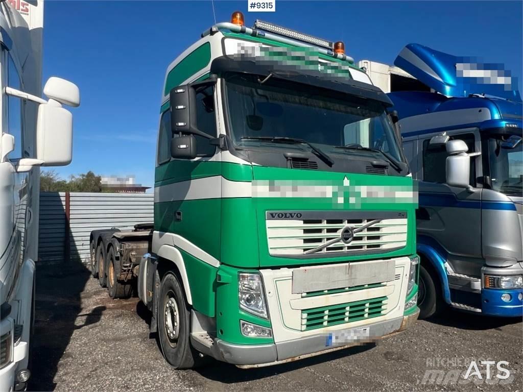 Volvo FH 460 8X4 中古トラクターヘッド | トレーラーヘッド