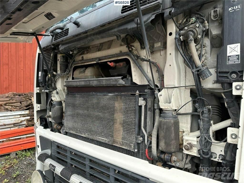 Volvo FH 540 8X4 ダンプ