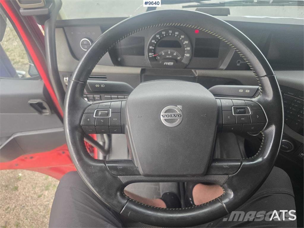 Volvo FH16 キャブ付きシャーシ
