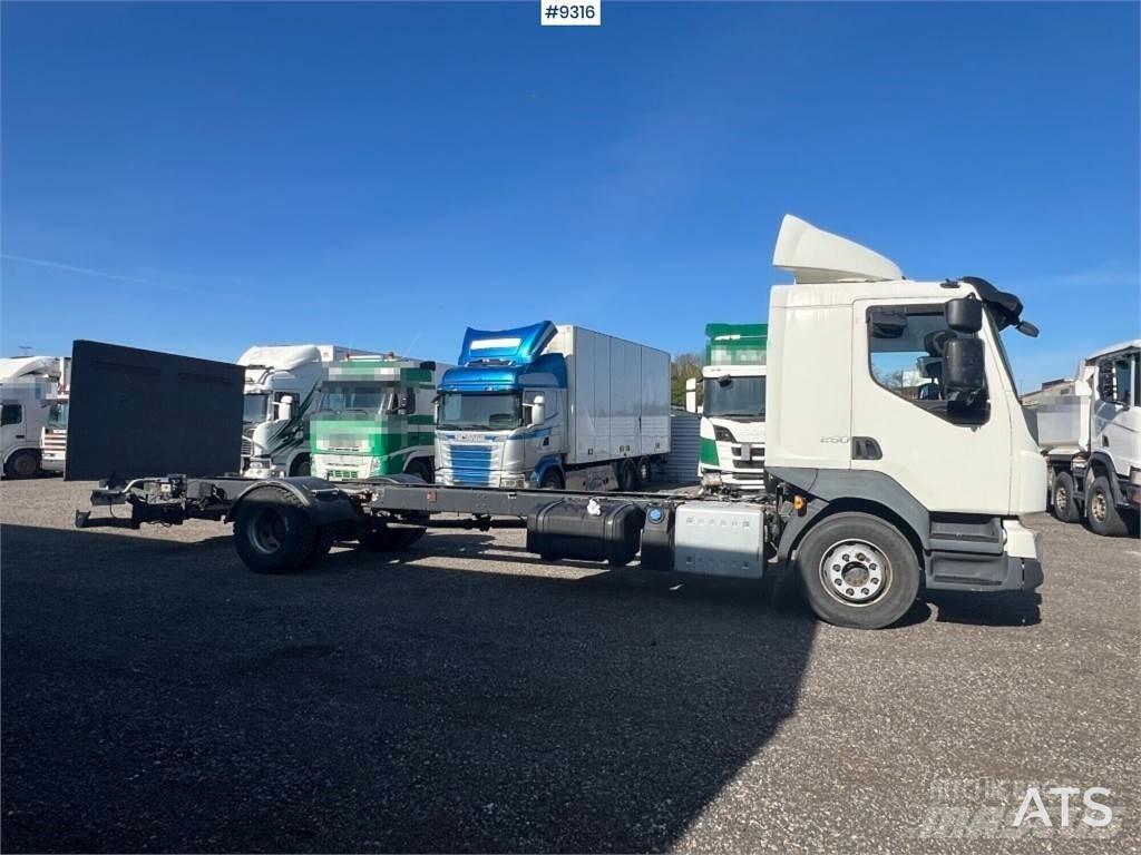 Volvo FL250 キャブ付きシャーシ
