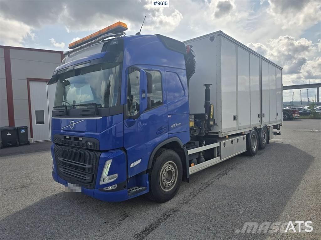 Volvo FM 62TR クレーントラック、ユニック車