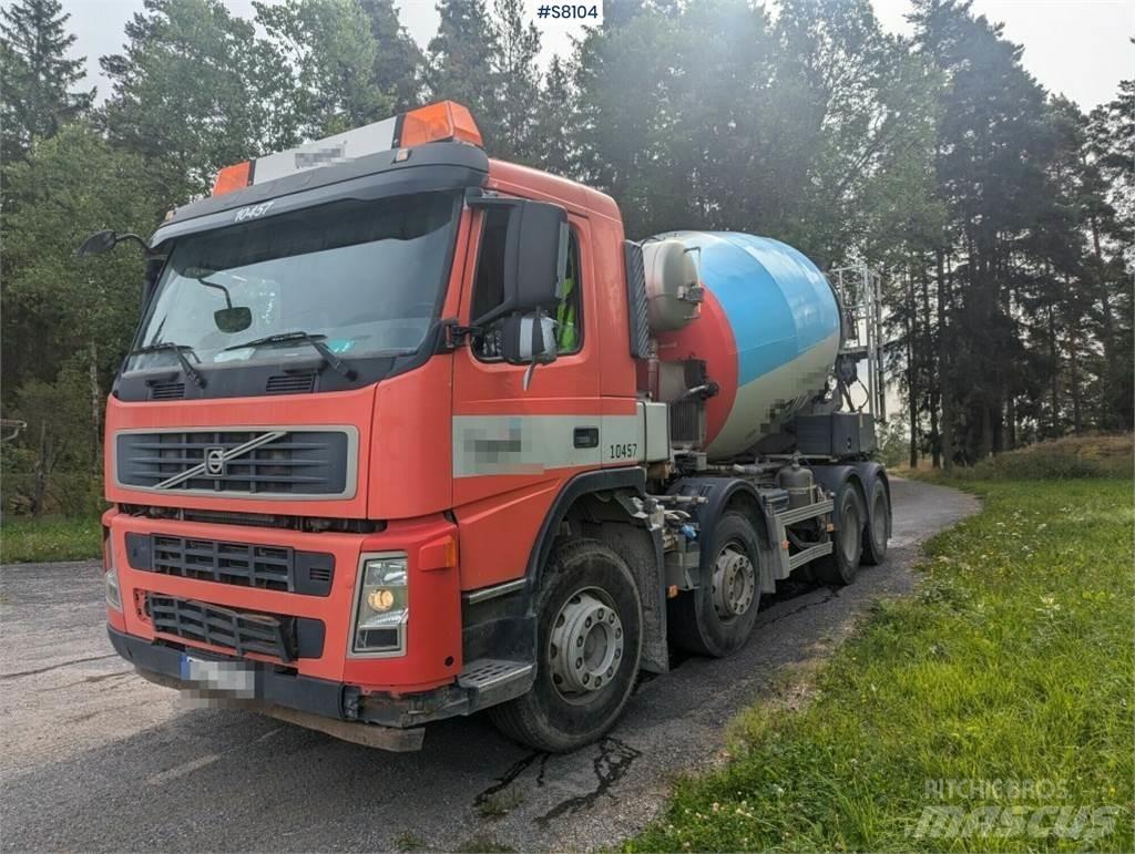 Volvo FM400 8X4 ミキサー車