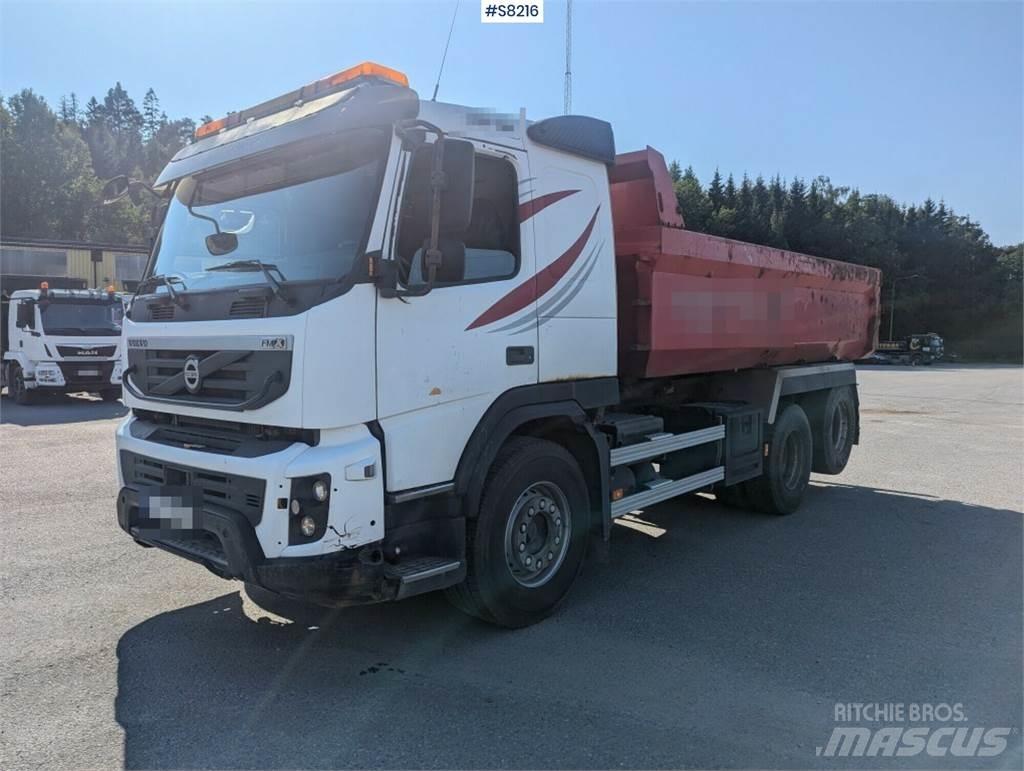 Volvo FMX 6X2 ダンプ