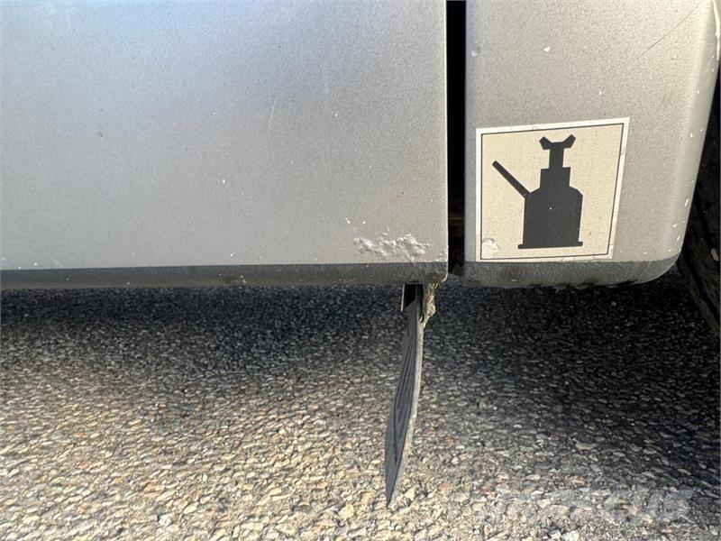 MAN NEOPLAN 観光バス