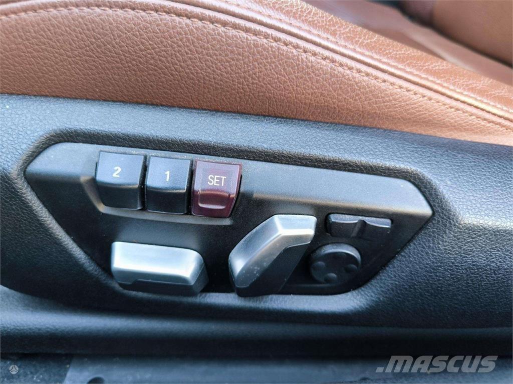 BMW  自動車