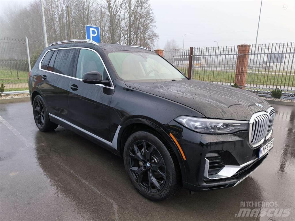 BMW  自動車