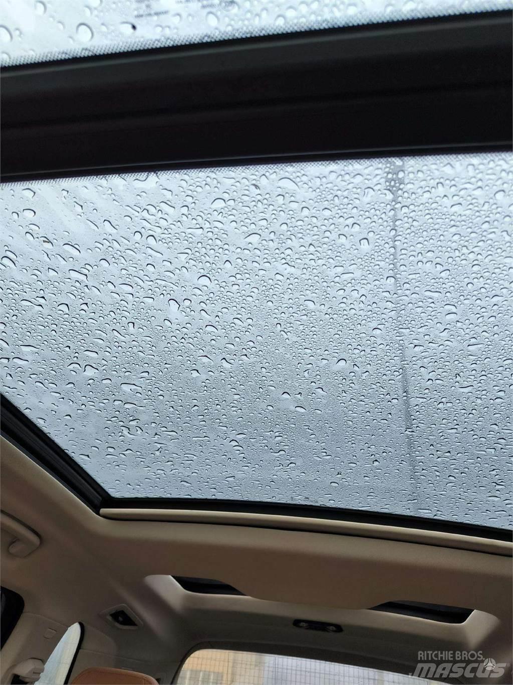 BMW  自動車