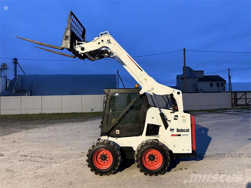 Bobcat S570 ミニローダー