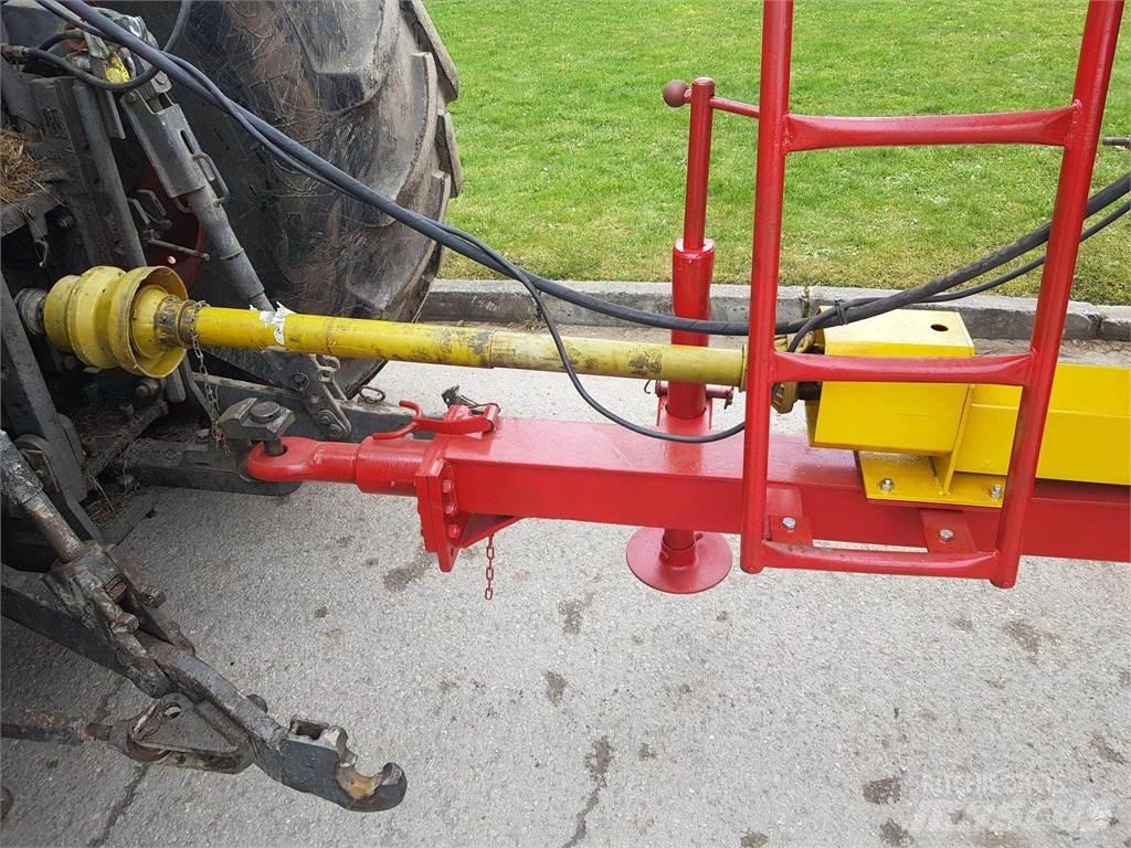 Bredal B-4 ミネラル散布機