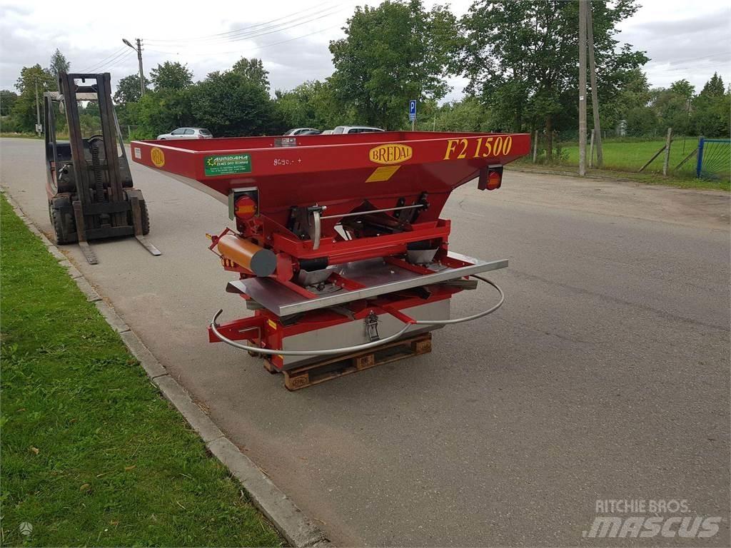 Bredal F2 1500 ミネラル散布機