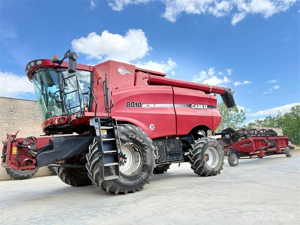 Case IH 8010 コンバイン