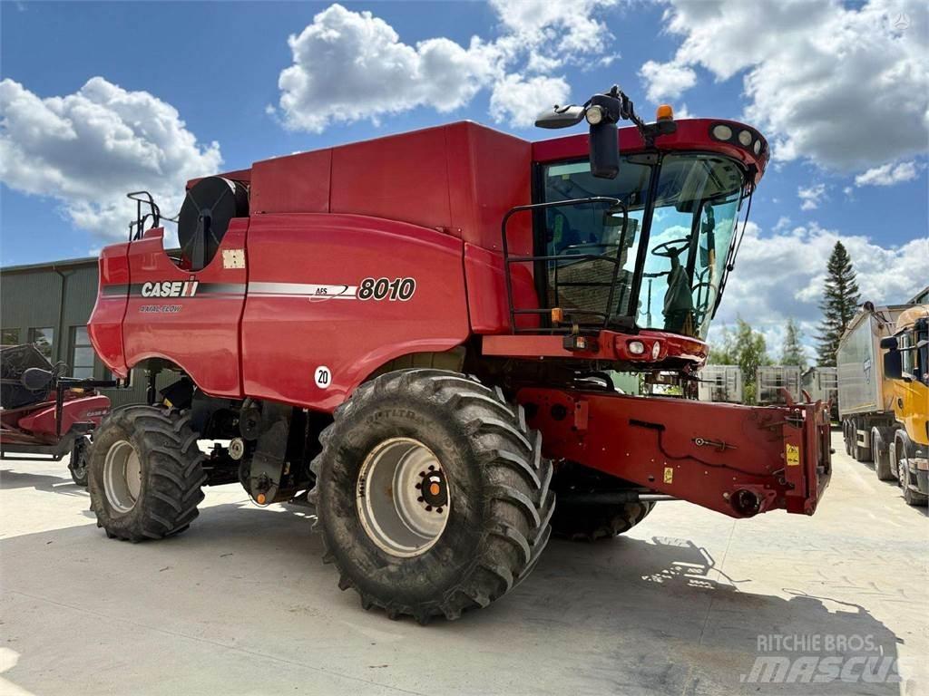 Case IH 8010 コンバイン