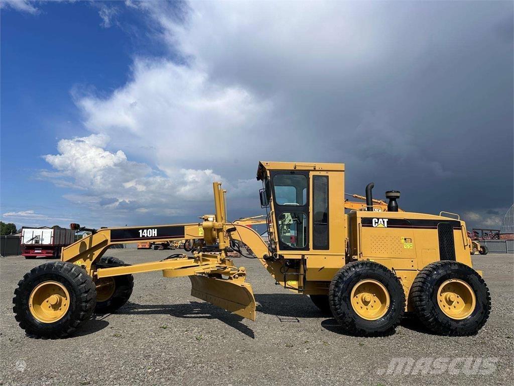 CAT 140 H モーターグレーダー