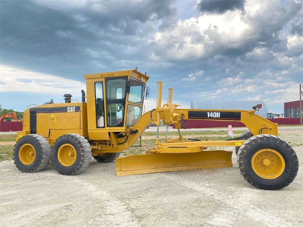 CAT 140 H モーターグレーダー