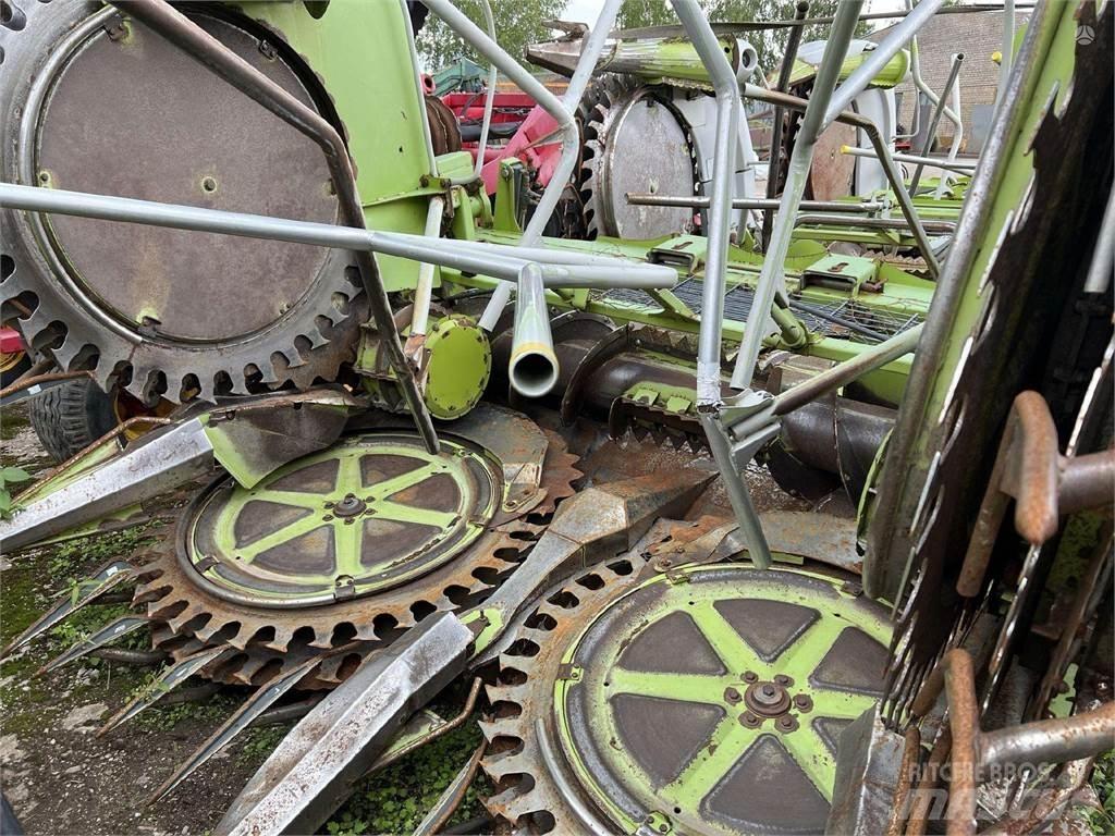 CLAAS Jaguar 870 モアーコンディショナー