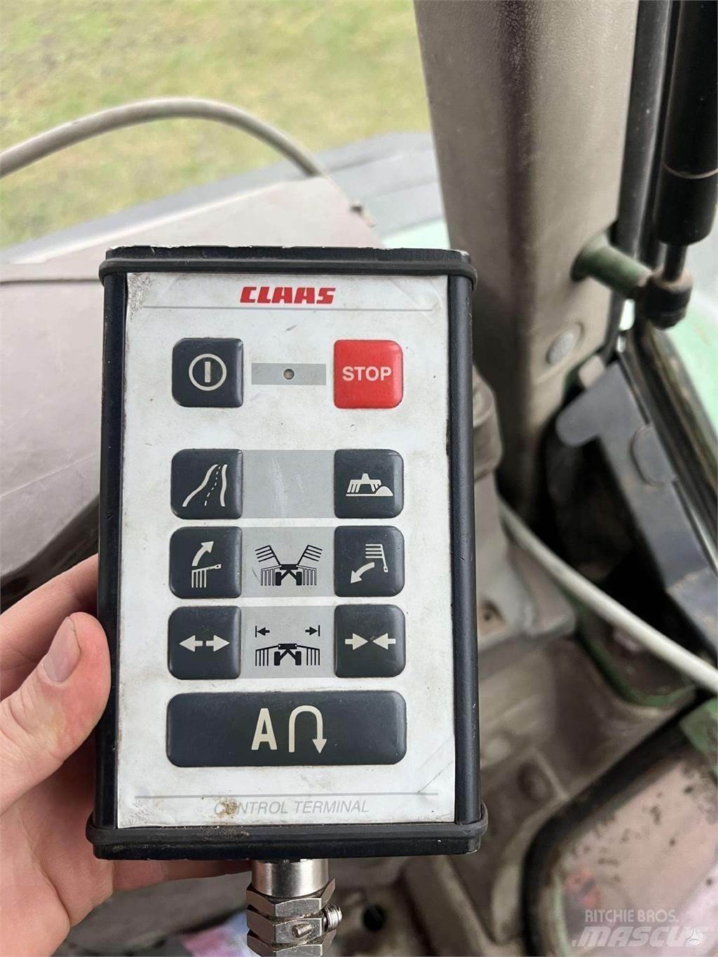CLAAS Liner 3000 テッダー・テッダーレーキ