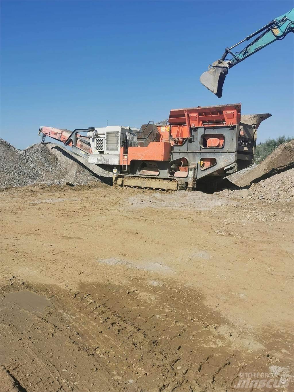 Extec SANDVIK 340 クラッシャー固定式