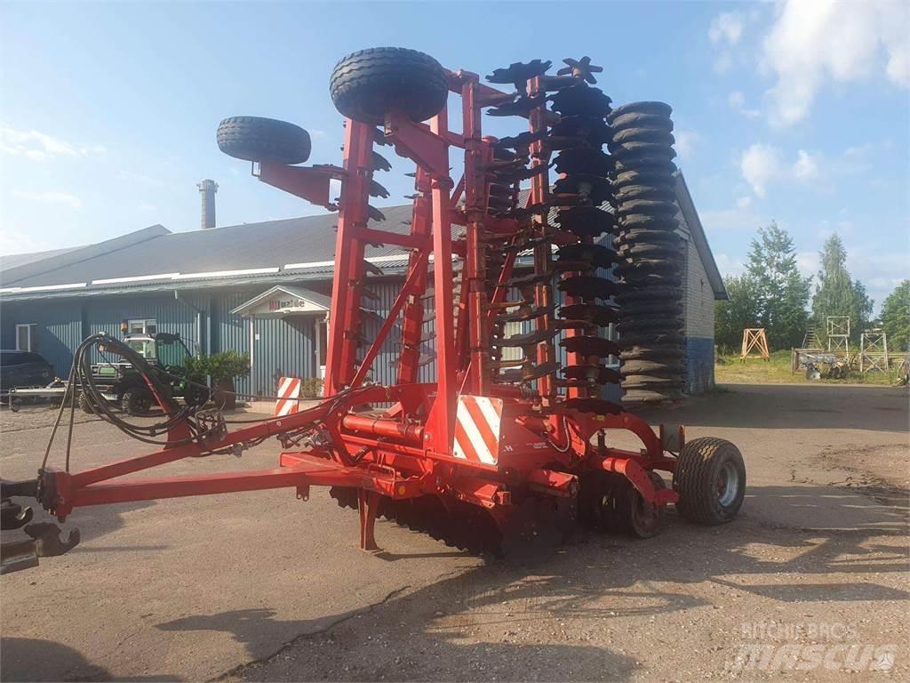 Horsch Joker 8RT 土掻き機