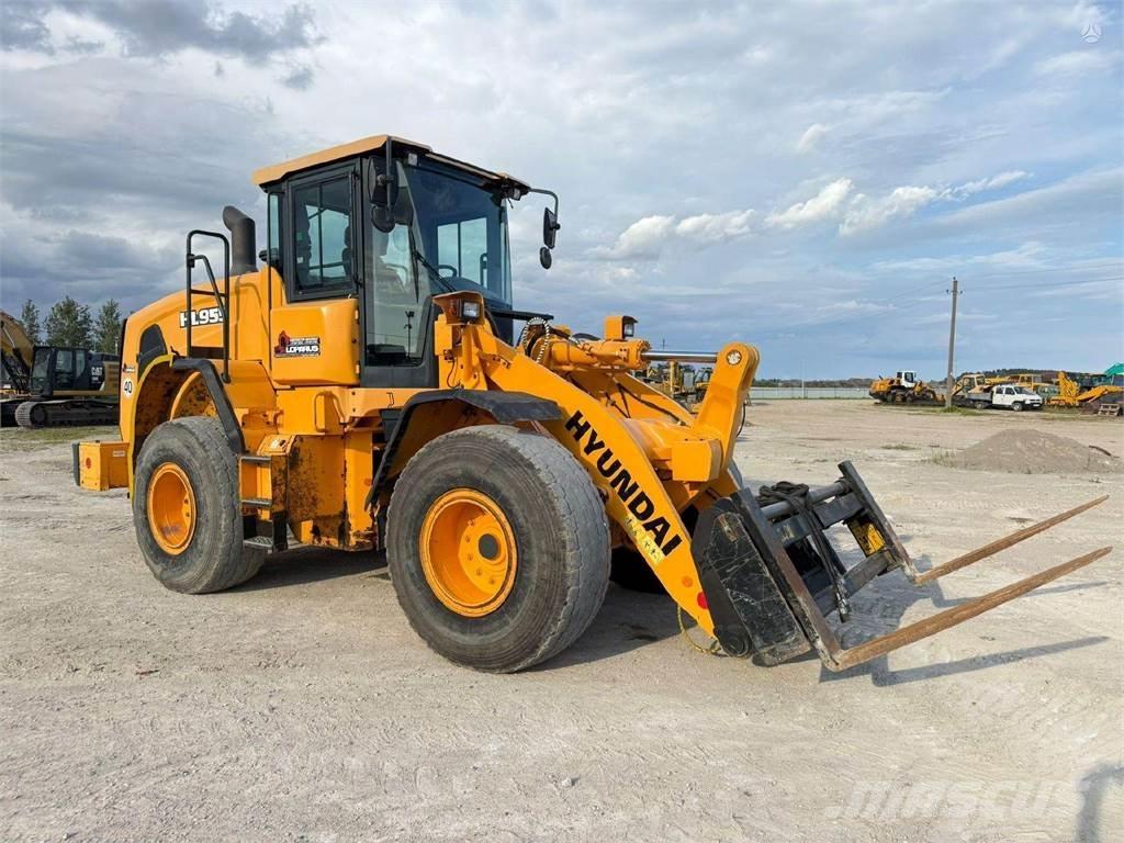 Hyundai HL 955 ホイールローダー・タイヤショベル