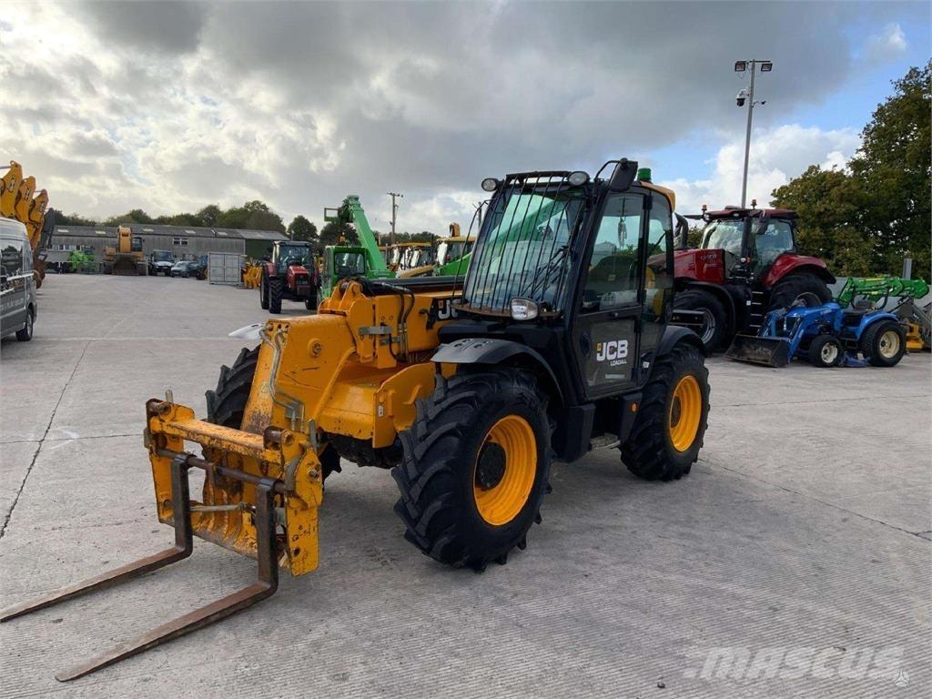 JCB 535-95 テレスコーピックハンドラー