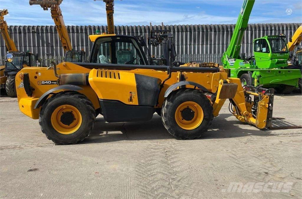 JCB 540-140 テレスコーピックハンドラー