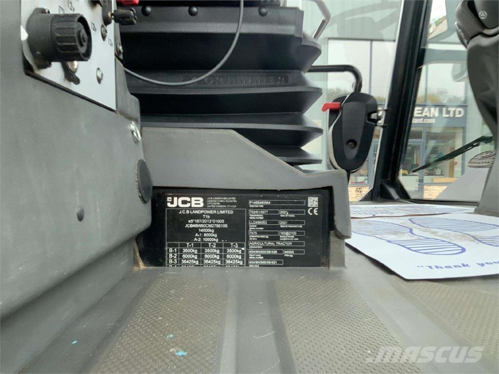 JCB Fastrac 4220 トラクター