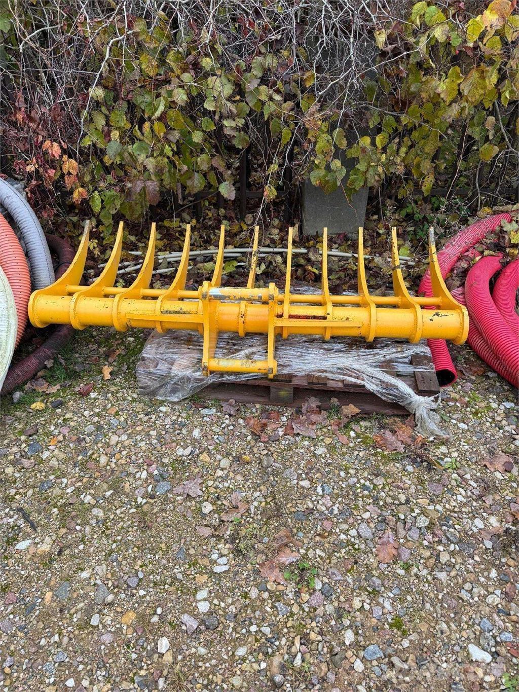 JCB JS145LR 大型油圧ショベル12t以上（パワーショベル・ユンボ）