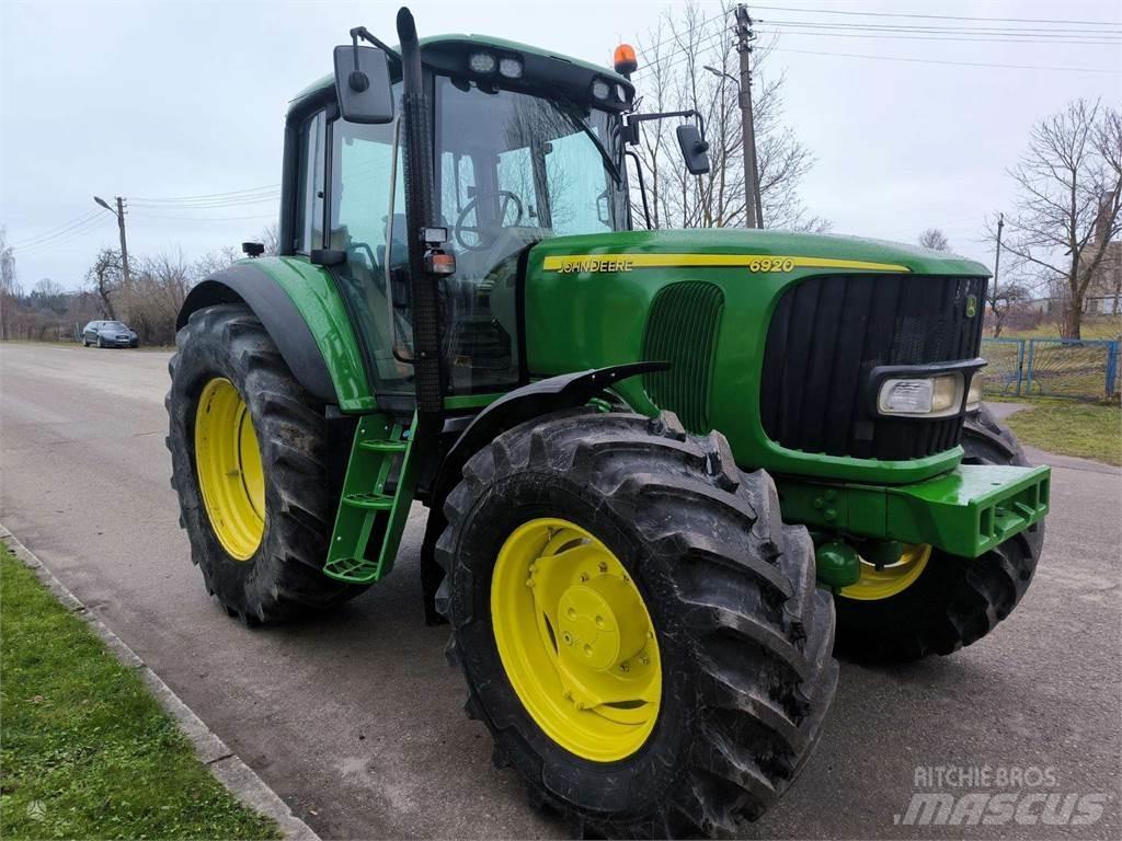 John Deere 6920 トラクター